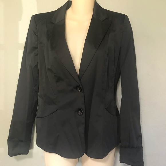 Forever 21 Jackets & Blazers - Forever 21 Black Button up Blazer